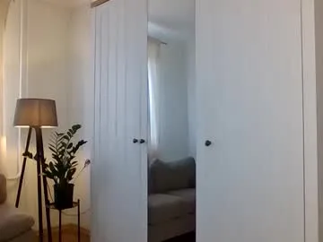 sharai_ free chat on liveonude Image 10