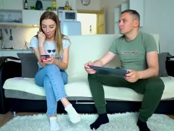 xunybany free chat on liveonude Image 3