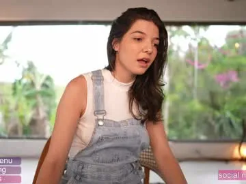 sharai_ free chat on liveonude Image 3