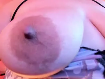 DiamondJo free chat on liveonude Image 7