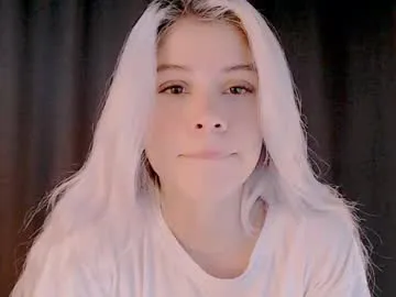 xunybany free chat on liveonude Image 19