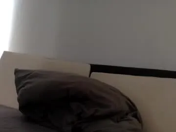 xunybany free chat on liveonude Image 2