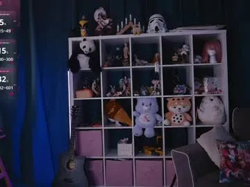 madnessalise free chat on liveonude