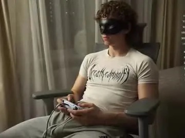 miacolucci_18 free chat on liveonude Image 14