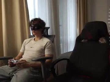 miacolucci_18 free chat on liveonude Image 17