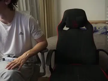 miacolucci_18 free chat on liveonude Image 7