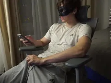 miacolucci_18 free chat on liveonude Image 8