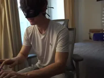 miacolucci_18 free chat on liveonude Image 9