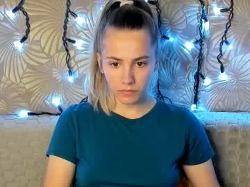 DiamondJo free chat on liveonude Image 17