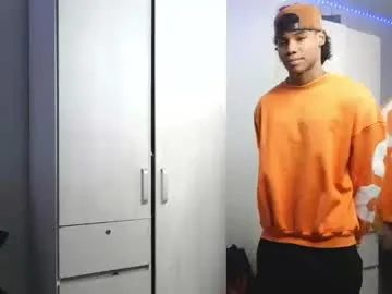 HEYBANANA free chat on liveonude Image 13