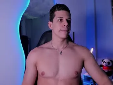 loveuniverse8 free chat on liveonude Image 16