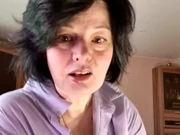 brilliantvictoria free chat on liveonude Image 3