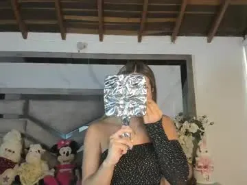 anahi_maite free chat on liveonude Image 8