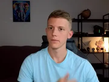 xunybany free chat on liveonude Image 16