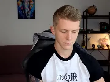 xunybany free chat on liveonude Image 19