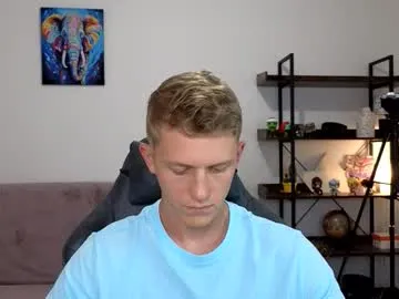 xunybany free chat on liveonude Image 7