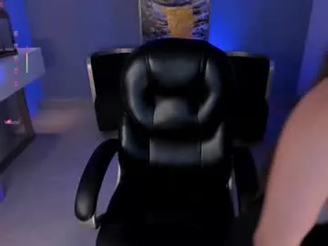 wini_fer free chat on liveonude Image 9