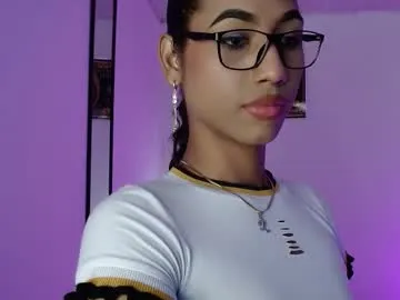 DiamondJo free chat on liveonude Image 18