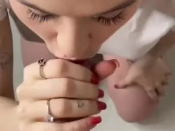 LanaLeetr1 free chat on liveonude Image 2