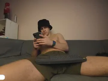 maygly free chat on liveonude