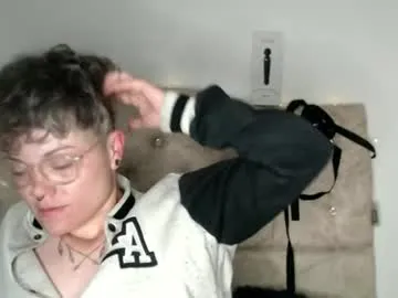 xunybany free chat on liveonude Image 4