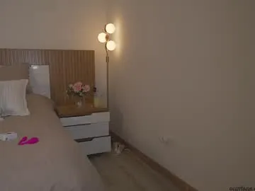 maevemads free chat on liveonude Image 6