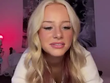 ELENA-XXX free chat on liveonude Image 2