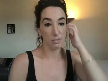 DiamondJo free chat on liveonude Image 2