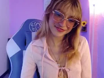 xunybany free chat on liveonude Image 13