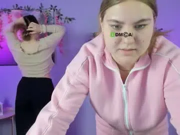 DiamondJo free chat on liveonude Image 2