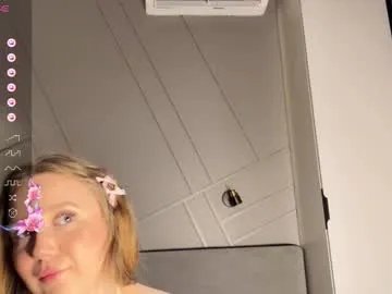 ftmblueyes free chat on liveonude Image 12