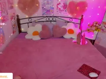 sexyblondebush free chat on liveonude Image 17