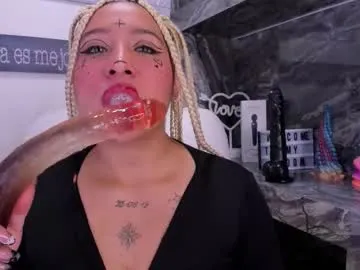 avy_rose_ free chat on liveonude Image 8