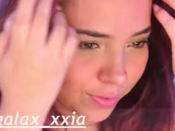 sexyblondebush free chat on liveonude Image 14