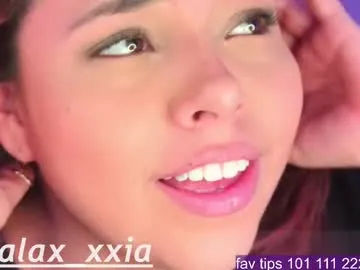 sexyblondebush free chat on liveonude Image 15