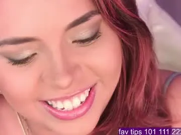 sexyblondebush free chat on liveonude Image 16