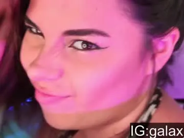 sexyblondebush free chat on liveonude Image 5