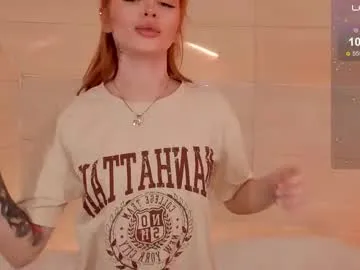 lory34 free chat on liveonude Image 19