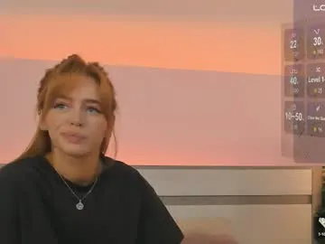 lory34 free chat on liveonude Image 7