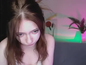 miuri_miy free chat on liveonude