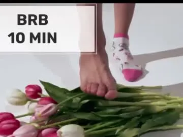 ftmbiggestclit free chat on liveonude Image 11