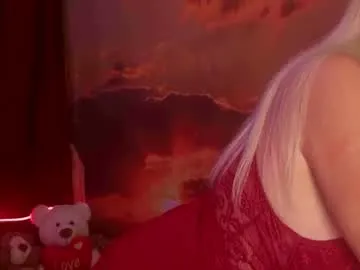 DiamondJo free chat on liveonude Image 12