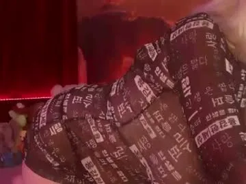 DiamondJo free chat on liveonude Image 2