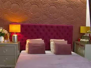 xunybany free chat on liveonude Image 3