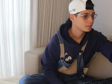 Katyushaa free chat on liveonude Image 17