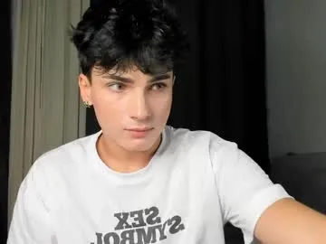 DiamondJo free chat on liveonude Image 3