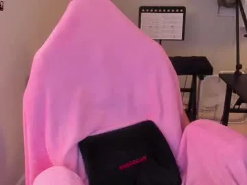 xunybany free chat on liveonude Image 10