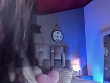 Victoria0486 free chat on liveonude Image 2