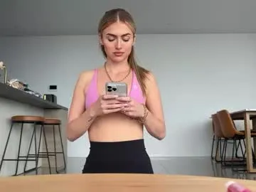 naomirhoades free chat on liveonude