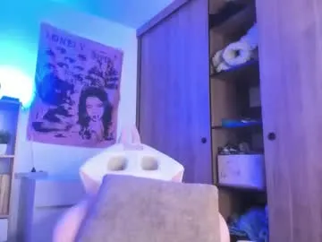 Wild-Angel777 free chat on liveonude Image 17